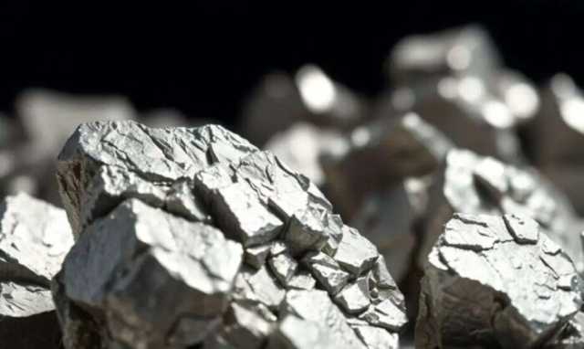 أزمة جديدة تضرب سوق المعادن.. نقص «الإيتريوم» العالمي يهدد صناعات الطيران والطاقة والرقائق