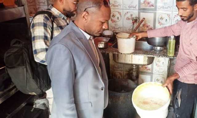 تحرير 240 محضراً خلال حملات مفاجئة لضبط الأسواق والمخابز بأسوان