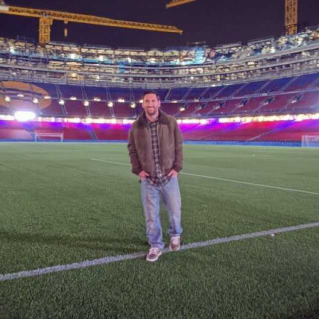 ميسي يرسل رسالة مؤثرة لجماهير برشلونة بعد زيارته السرية لكامب نو.. ويلمح لإمكانية عودته بالمستقبل