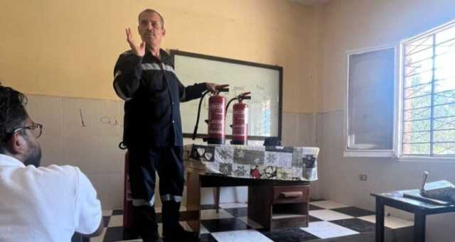 السلامة والصحة المهنية ورش تدريبية على إجراءات الحماية المدنية بإدارة القصير الصحية