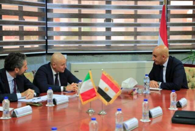 وزير التعليم يبحث مع السفير الإيطالي الجديد بالقاهرة مواصلة التوسع في مدارس التكنولوجيا التطبيقية