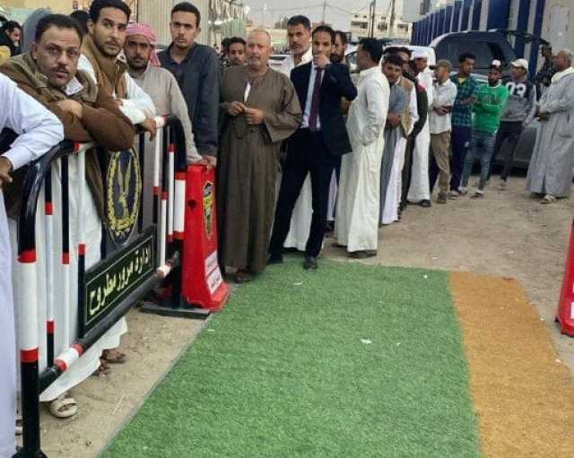 إقبال على التصويت بلجان مطروح في انتخابات مجلس النواب 2025