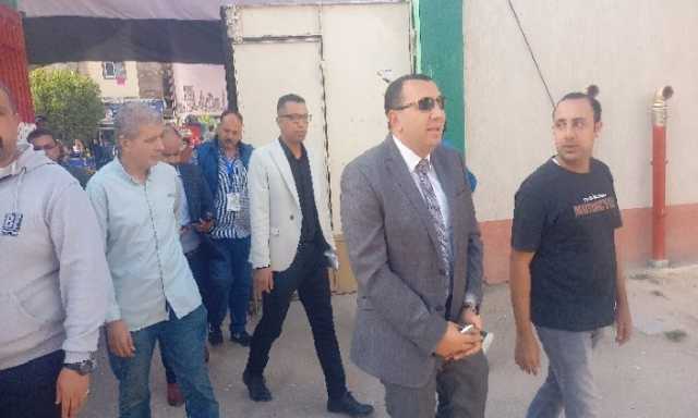 رئيس مدينة كفرالدوار يتفقد لجان الانتخابات ويشيد بإقبال كبار السن من الرجال والسيدات