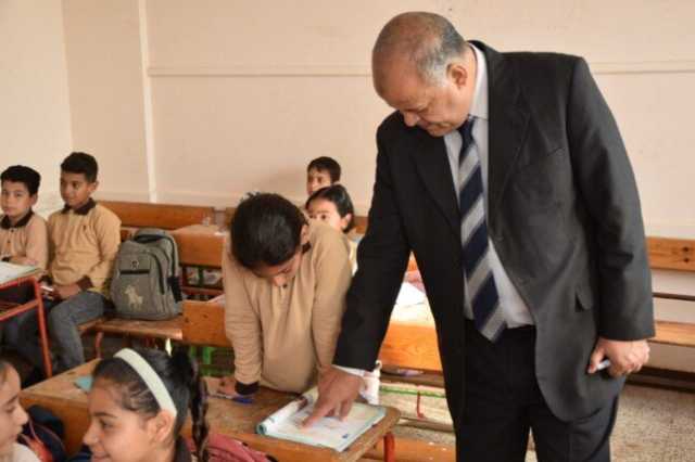 مدير تعليم بورسعيد يتفقد مجمع الشهداء بقرية المناصرة