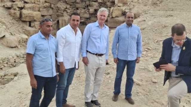 ملك بلجيكا في جولة خاصة بـ «سقارة» و«أبوصير» بعد افتتاح المتحف المصري الكبير