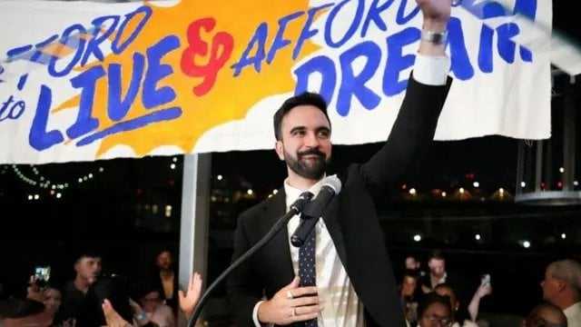 الأوفر حظًا لمنصب عمدة نيويورك.. من هو المرشح الديمقراطي زهران ممداني؟