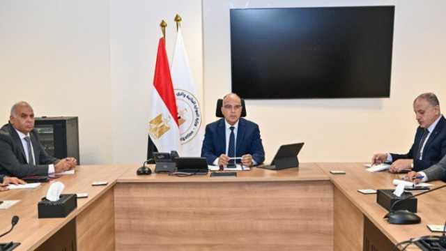 «سويلم» يتابع حالة الري بالفيوم ونتائج موسم أقصى الاحتياجات المائية