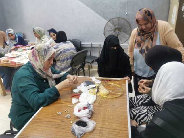 قافلة توعوية من «فنون تطبيقية بنها» لتشجيع الصناعات الصغيرة بكفر مناقر