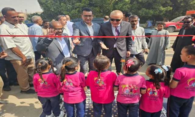 محافظ الأقصر يفتتح سوق اليوم الواحد بقرية الشغب بإسنا