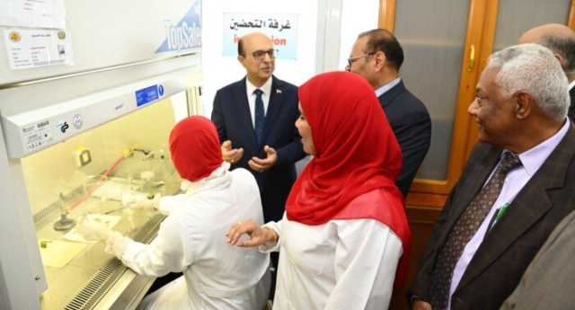 افتتاح معمل زراعة الأنسجة النباتية بالمعامل المركزية بكلية الزراعة جامعة أسيوط