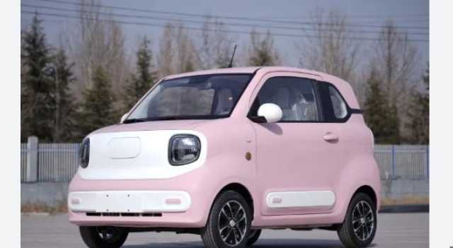 تقطع مسافة 300 كيلو متر.. أرخص سيارة كهربائية قريبًا في مصر