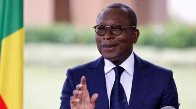 «انقلاب مفاجئ في بنين».. عسكريون يعلنون عزل الرئيس «تالون» من منصبه