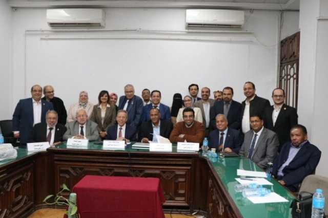 تفاصيل اجتماع «الأطباء» مع ممثلي النقابات الفرعية لمناقشة آليات تطبيق قانون المسؤولية الطبية