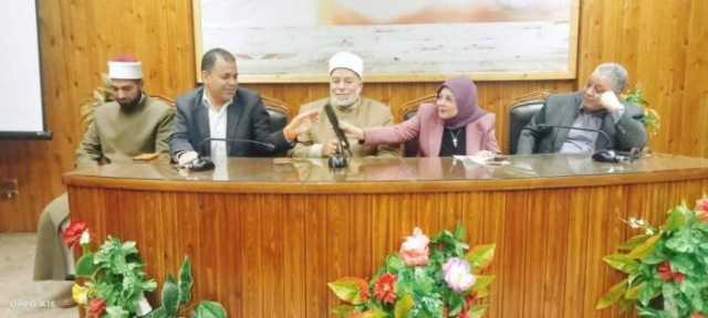 نقطة تحوّل.. ندوة بآداب بني سويف تفتح آفاق جديدة للشباب