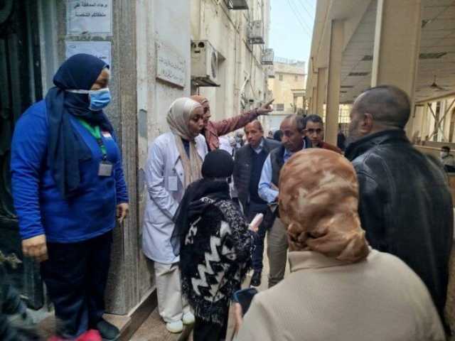 زيارة مفاجئة لمدير فرع القاهرة للتأمين الصحي لمستشفى وعيادة أطفال مصر