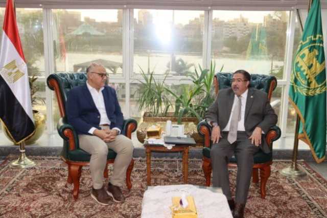 محافظ القليوبية يتابع جهود مبادرة 'عيون أطفالنا مستقبلنا' لدعم طلاب المدارس