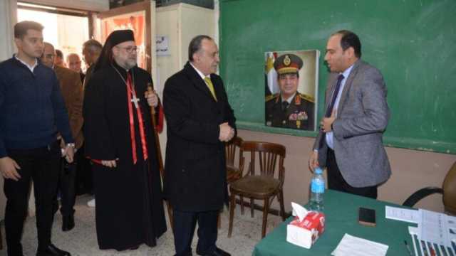 محافظ أسيوط يتفقد لجان انتخابات النواب بالقوصية وحي غرب لمتابعة سير التصويت