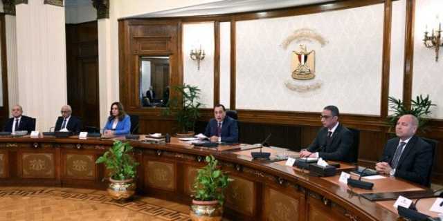 رئيس الوزراء يوجه بإصدار نشرات دورية عن كل محافظة لتحسين الخدمات الحكومية