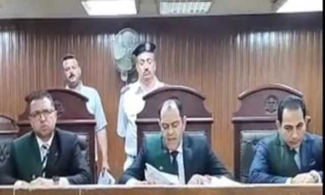 المشدد للمتهمين بتزوير رخصة سيارة للحصول علي قروض بشبرا الخيمة
