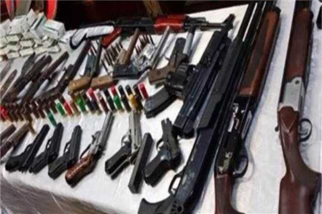 الأمن يضبط عصابة تخصصت في تصنيع الأسلحة النارية بالمنيا