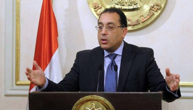 رئيس الوزراء: دعم الصناعة بالشراكة مع القطاع الخاص على أجندة أولوياتنا