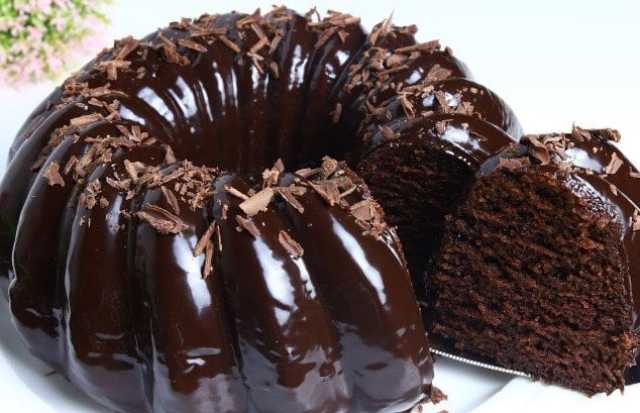 طريقة عمل كيك الشوكولاتة بخطوات سهلة وبسيطة