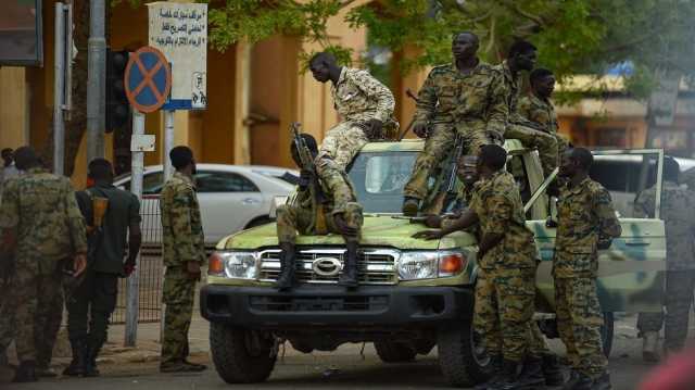 الجيش السودانى يحاصر مطار الخرطوم ويواصل سيطرته على العاصمة
