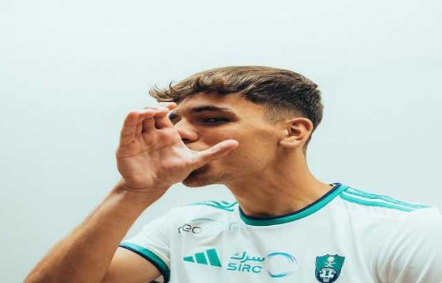 رسميًا.. أهلي جدة يضم الجوهرة الإسبانية فيجا حتى 2026