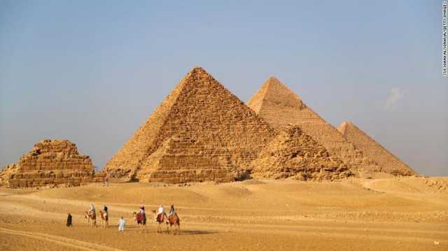 بدء التشغيل التجريبي للمدخل الجديد لمنطقة الأهرامات الأثرية بطريق الفيوم
