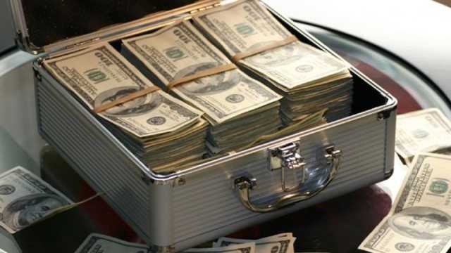 بعد إطلاقها.. كيفية الحصول على وثيقة معاش بالدولار للمصريين بالخارج