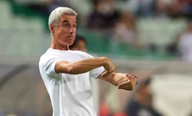 مدرب النصر يطالب بضرورة التعاقد مع مدافع مميز