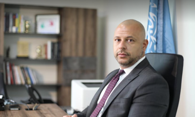 هل الوقت الحالي مناسب للاستثمار في سوق المال؟.. رئيس البورصة يُجيب