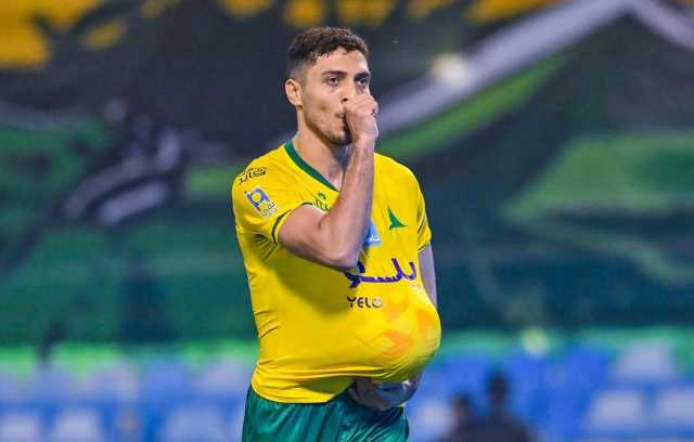 هل اقترب محمد شريف من بيراميدز؟.. وكليه يحسم الجدل