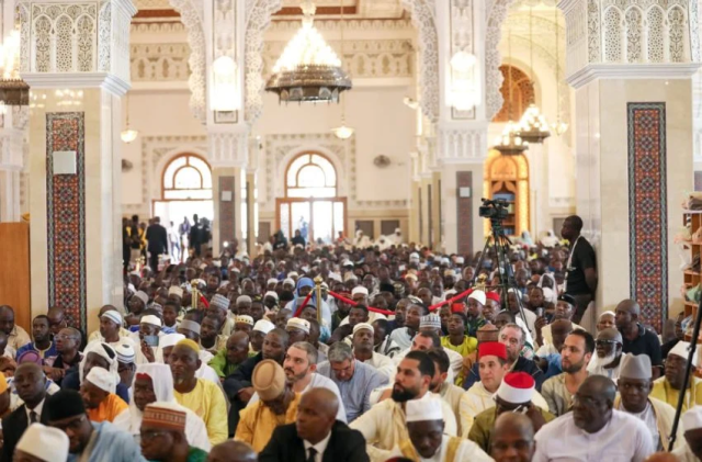 كوت ديفوار.. إحياء ليلة القدر المباركة بمسجد محمد السادس بأبيدجان