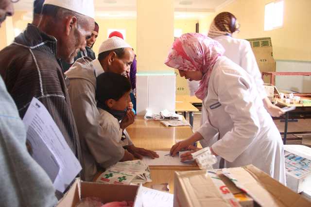 قافلة طبية بأزيد من 100 طبيب وممرض تحط الرحال بالمركز الاستشفائي الإقليمي للصويرة