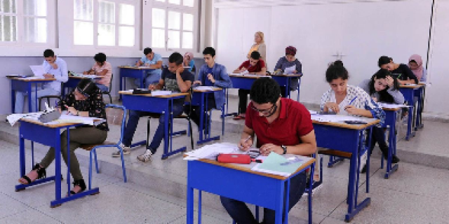 انطلاق امتحانات البكالوريا بالمغرب.. إجراءات مشددة وحضور مكثف للسلطات داخل المراكز