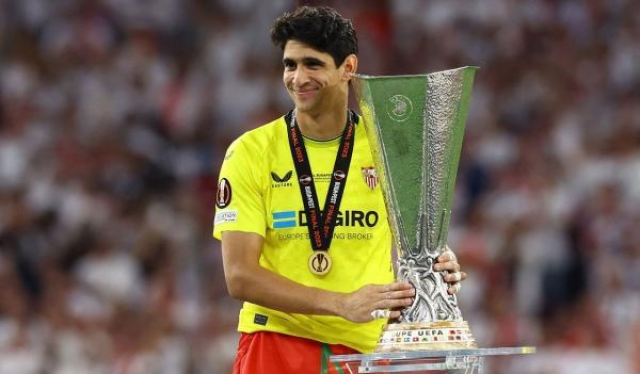 ياسين بونو يحسم بشأن المشاركة في أولمبياد باريس 2024 رفقة المنتخب الأولمبي
