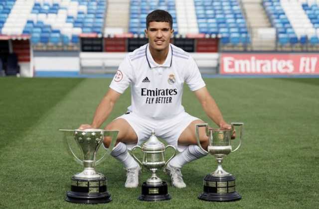 ريال مدريد يُصعد المغربي يوسف لخديم