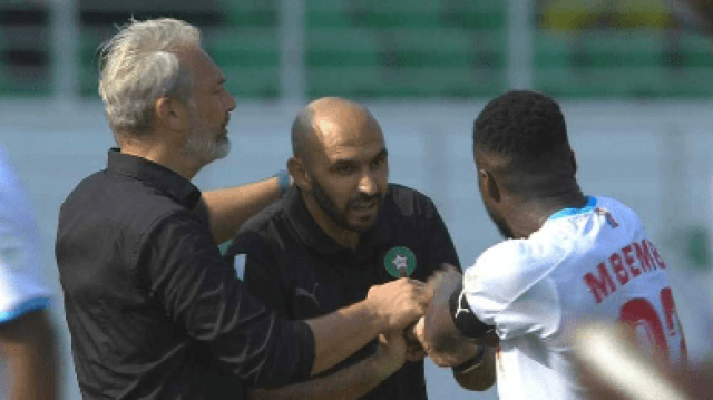 الركراكي يكشف حيثيات عراكه مع لاعب الكونغو الديمقراطية