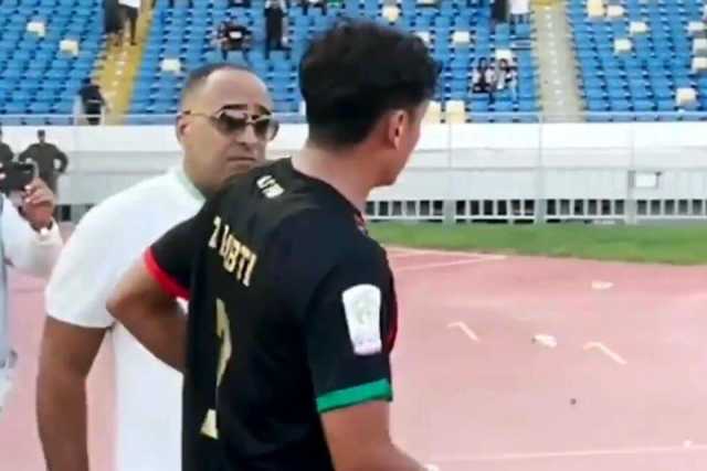 واقعة الكلاسيكو.. الجامعة توقف الإبراهيمي سنتين والهبطي لـ5 مباريات