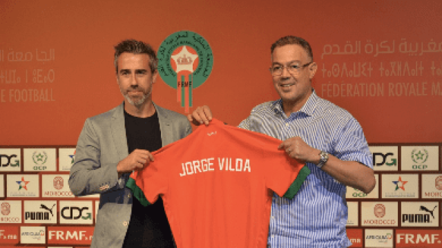 جامعة الكرة تقدم المدرب الجديد للمنتخب الوطني النسوي
