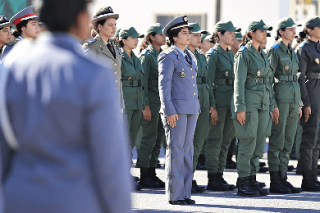 فوج مجندات الخدمة العسكرية الـ38 يؤدي القسم بعد استيفاء مرحلة التكوين الأساسي المشترك