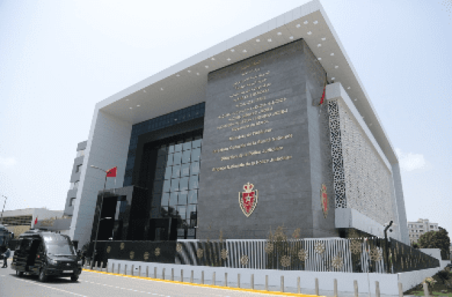 توقيف 10 أشخاص بطنجة يشتبه في ارتباطهم بشبكة إجرامية تنشط في النصب والاحتيال على الراغبين في الهجرة غير المشروعة