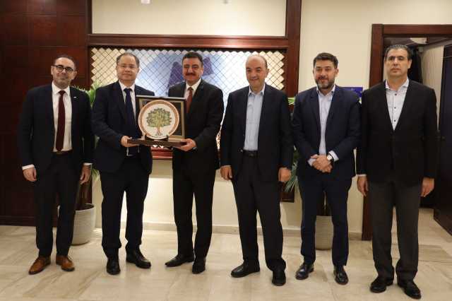 صناعة الأردن تبحث تعزيز التعاون الاقتصادي مع قبرص