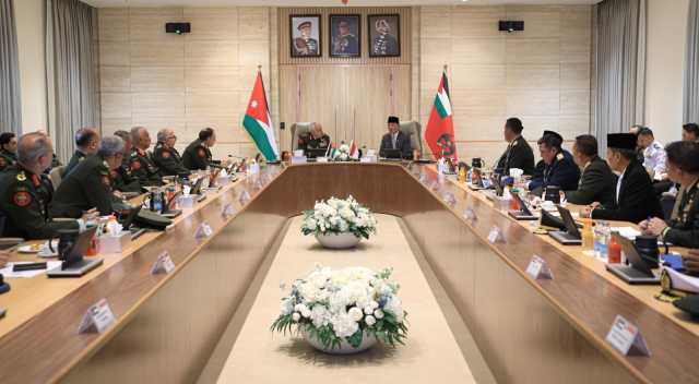 رئيس هيئة الأركان المشتركة يستقبل وزير الدفاع الإندونيسي