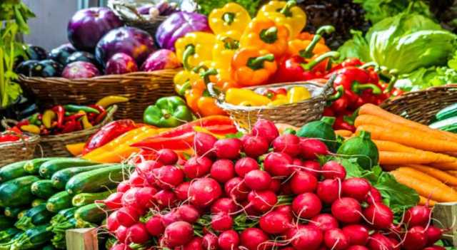 تعرف على أسعار الخضار والفواكه في السوق المركزي