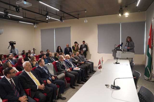 انطلاق مؤتمر “الصحافة العلمية بين الواقع وقيادة التغيير” في جامعة الشرق الأوسط بمشاركة عربية واسعة