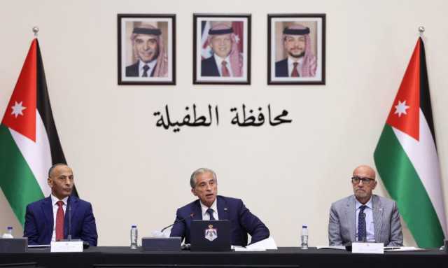 رئيس الوزراء من الطفيلة: نعمل على مأسسة العمل التنموي بالشراكة مع الهيئات المنتخبة