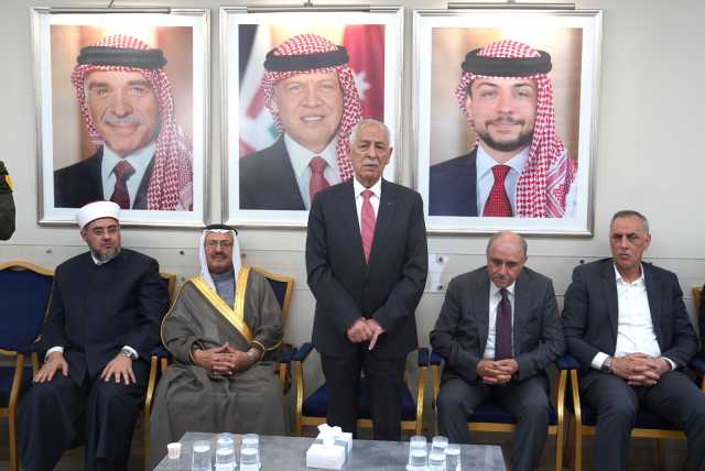 مندوبا عن الملك وولي العهد…العيسوي يعزي عشيرتي الخريشا والمجالي