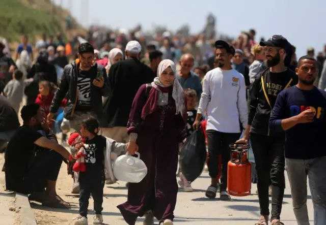 تحذيرات أممية: الاحتلال يستخدم المساعدات للابتزاز الإنساني في غزة